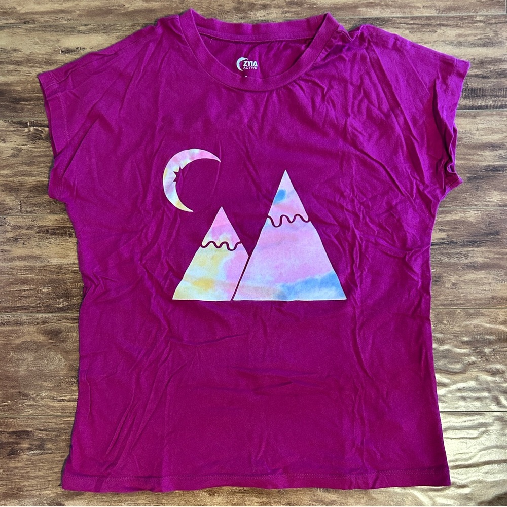 ZYIA Active small cotton t-shirt dark pink magenta pastel tie dye mountain moon
